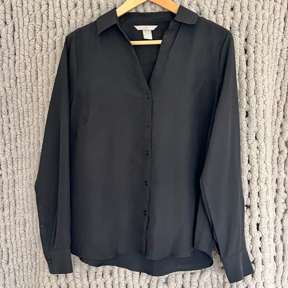 H&M Black V-Neck Button-Up Blouse Size 10 - Picture 2 of 11